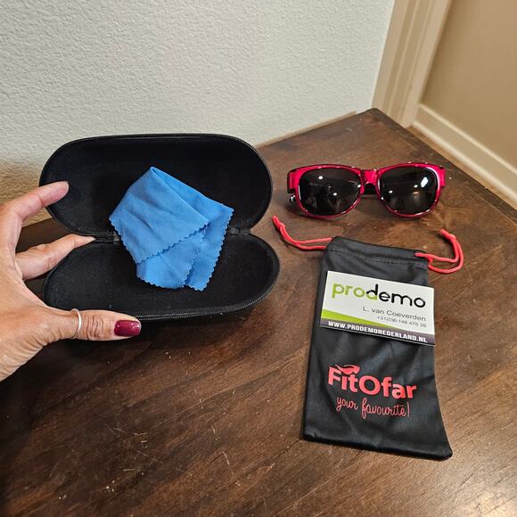 NWOT Fitofar Sunglasses Fit Over Glasses - Picture 1 of 5